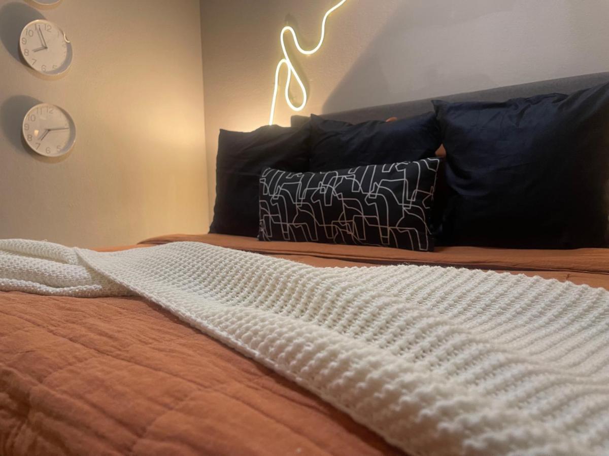 Apartament Urban Oasis Your Perfect Getaway In The Heart Of Downtown! Houston Zewnętrze zdjęcie